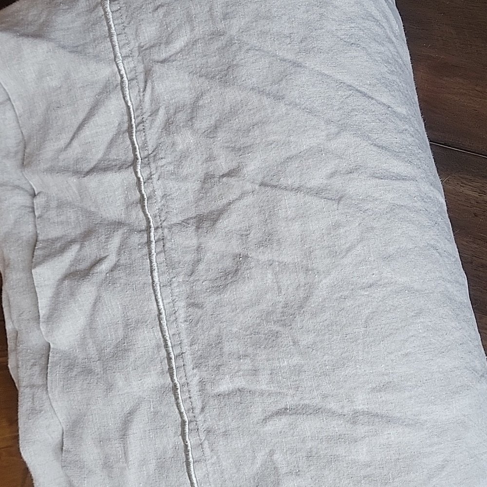 Simple Opulence Linen Queen Bed Sheets